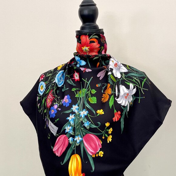 Gucci Scarf Flora Print Logo Black Multicolor Silk Wrap - Picture 3 of 16